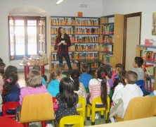 VISITAMOS LA BIBLIOTECA MUNICIPAL (2015)