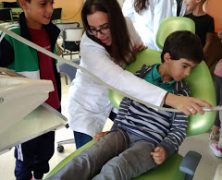 LOS NIÑOS DE 1º VISITAN EL INSTITUTO