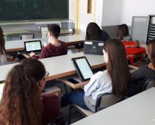 LECTURA DE LAS MANOS DEL PIANISTA EN LIBRARIUM