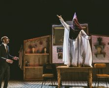 La escalera de tijera y Z Teatro estrenan ‘Tiovivo’ este lunes en el Festival de Teatro de Badajoz