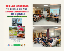 EXPECTACIÓN EN LA BIBLIOTECA JUAN CÁCERES DEL IES «LOS MORISCOS» ANTE LA VISITA DE DON ANTONIO GABALDÓN ROSAS